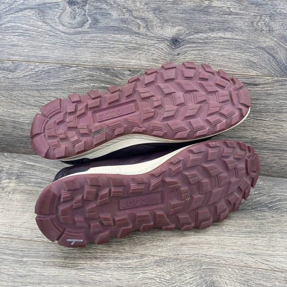 ECCO Exostrike Waterproof Leather Lace Up Sneakers Women's Size 8 US Burgundy - Picture 7 of 10